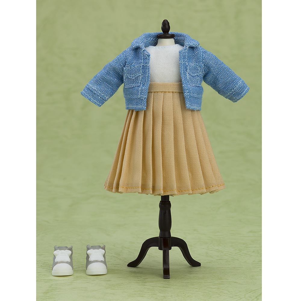 ※トルソーは付属いたしません。